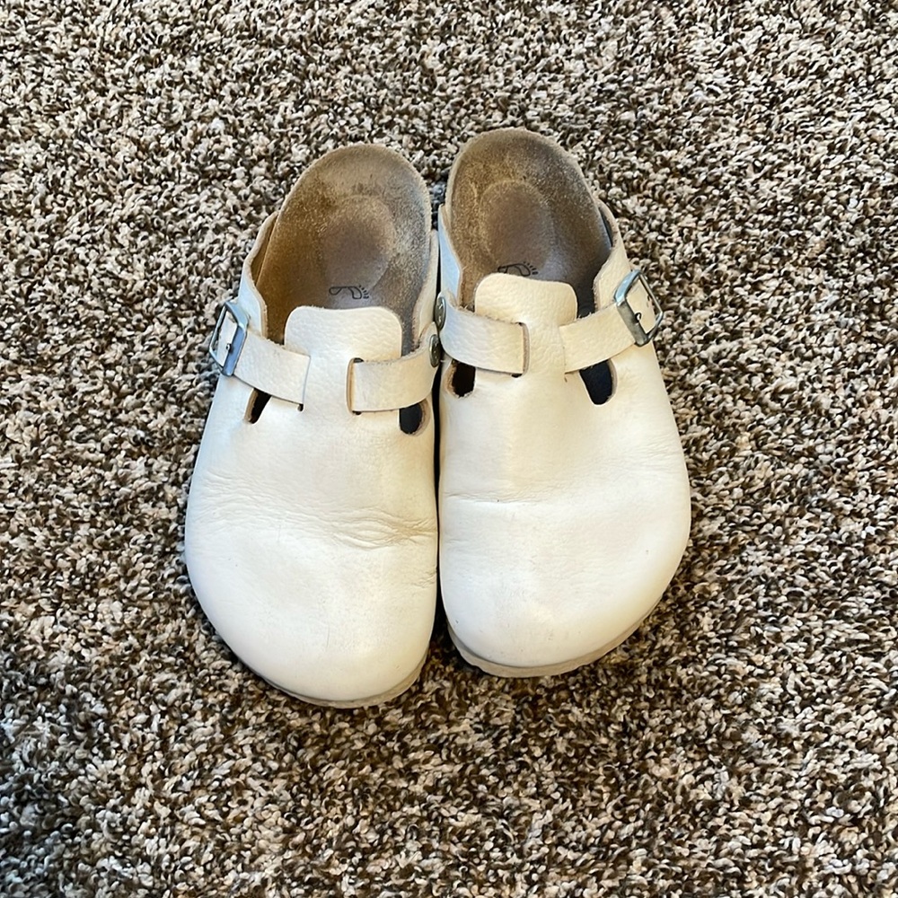 Birkenstock White leather clogs